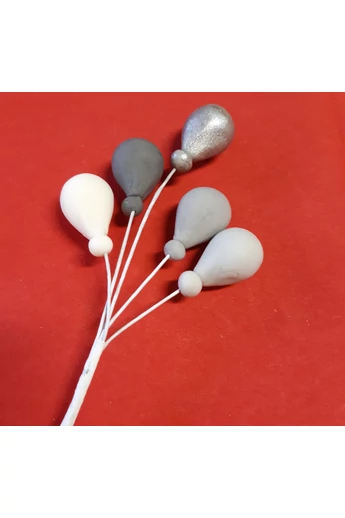 Cukorlufi beszúró fém száron, fehér-ezüst-szürke színben Cukorlufi beszúró fém száron, fehér-ezüst-szürke színben