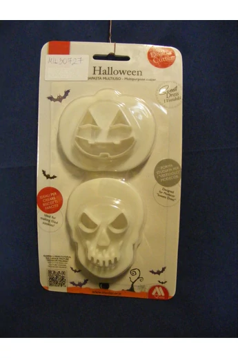 Kiszúrókészlet műanyagból  2 db  HALLOWEEN figura, koponya és tök Kiszúrókészlet műanyagból  2 db  HALLOWEEN figura, koponya és tök