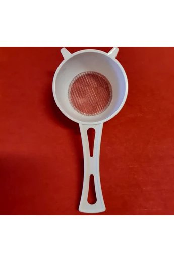 Teaszűrő, műanyag, 7 cm.